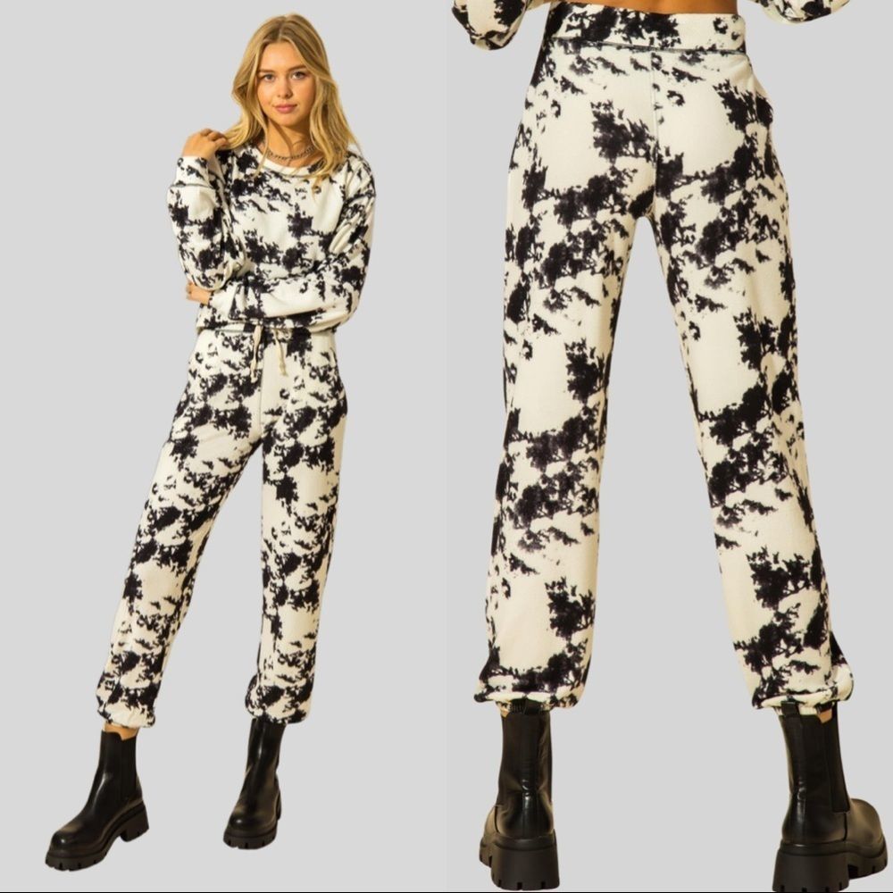 TIE DYE PRINTED DRAWSTRING WAIST JOGGER PANTS